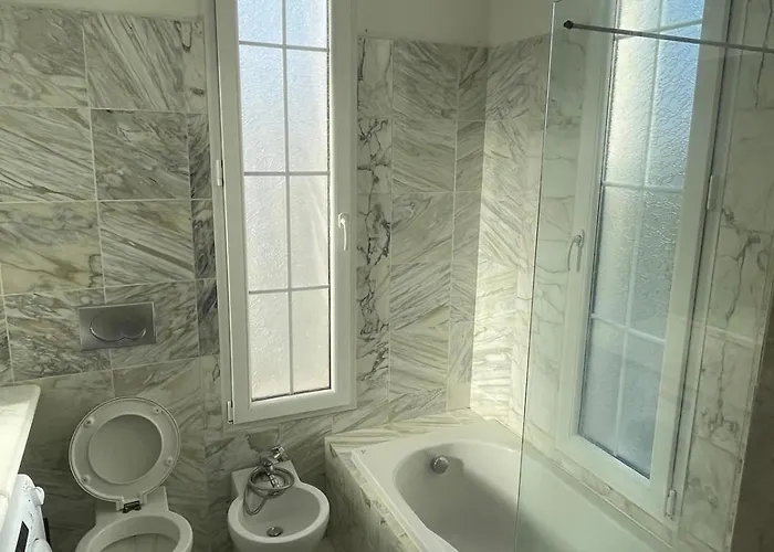 Quiet With Balcony *